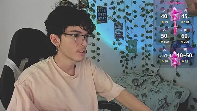 Snapshot of skinny_dann chatting on 09/26/25, 02:37 skinny dann online show from 09/26/25, 02:37