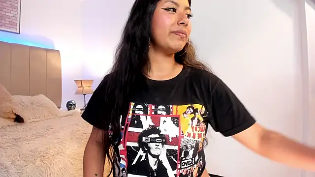 Snapshot of Katta_ossa chatting on 02/06/25, 11:26 Katta ossa online show from 02/06/25, 11:26