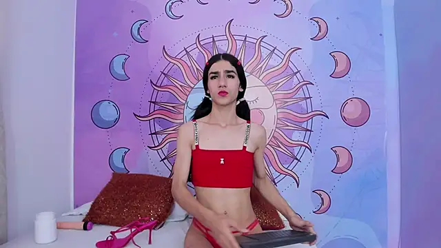 Mariana 16  online show from 10/11/25, 09:24