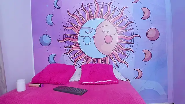 Mariana 16  online show from 10/16/25, 07:48