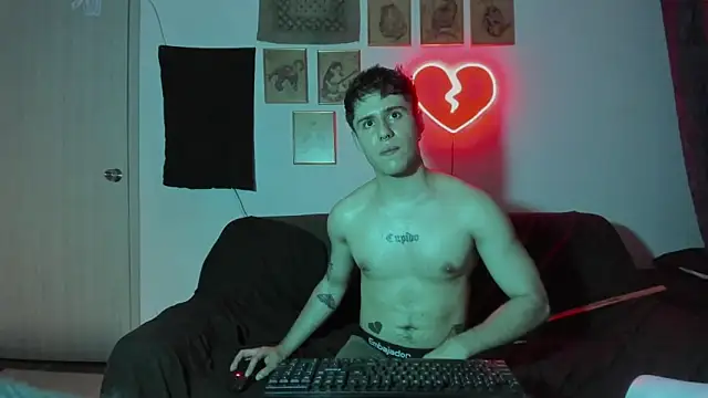 Antonello Vannucci online show from 01/01/25, 11:51