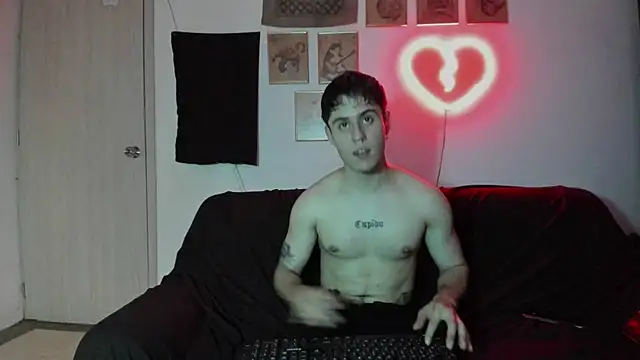 Antonello Vannucci online show from 01/04/25, 03:29