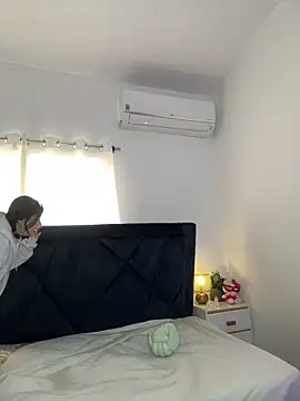 Lily Woodz online show from 03/17/26, 07:06