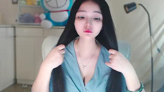 xiao-xiao-D online show from 01/12/25, 05:34