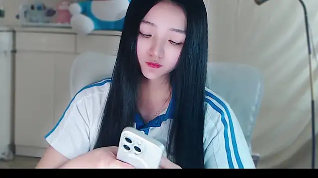 xiao-xiao-D online show from 01/15/25, 08:41