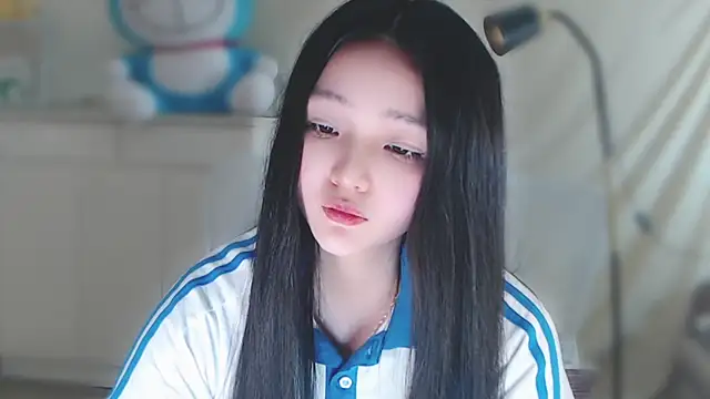 xiao-xiao-D online show from 02/05/25, 09:46