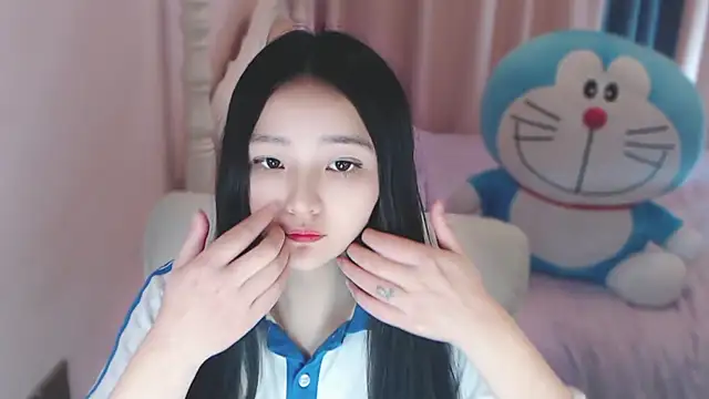 xiao-xiao-D online show from 02/15/25, 11:39