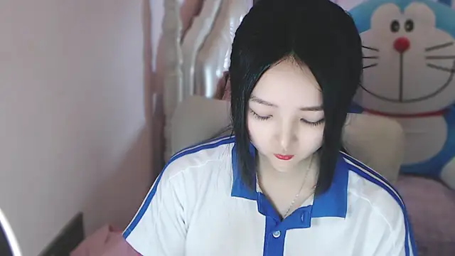 xiao-xiao-D online show from 02/19/25, 04:44