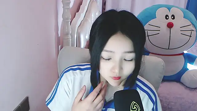 xiao-xiao-D online show from 02/21/25, 11:44