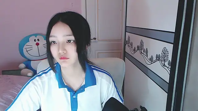 xiao-xiao-D online show from 02/22/25, 12:08