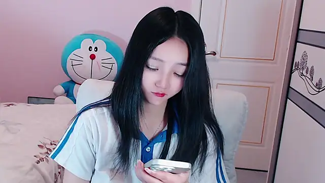 xiao-xiao-D online show from 03/04/25, 12:01