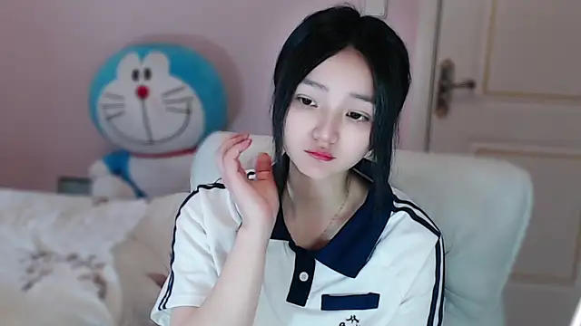 xiao-xiao-D online show from 03/07/25, 09:18