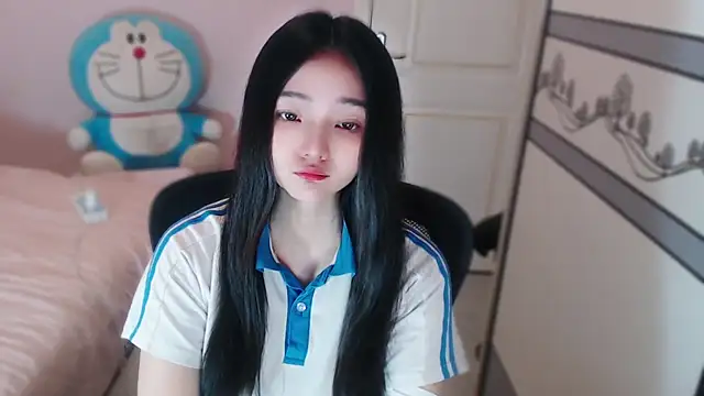 xiao-xiao-D online show from 12/17/25, 07:58