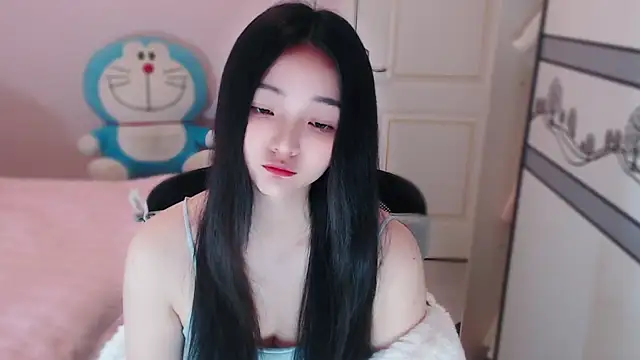 xiao-xiao-D online show from 12/19/25, 03:24