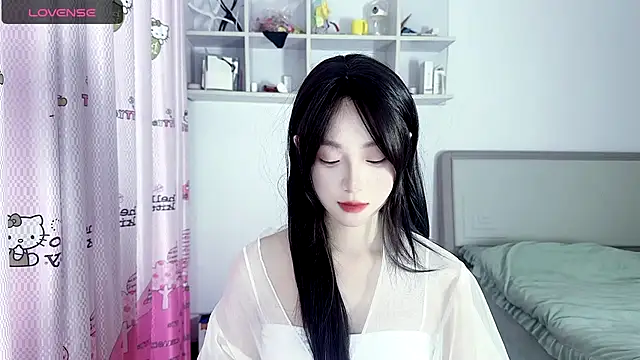 AAXIAO-BAO online show from 02/12/25, 11:18