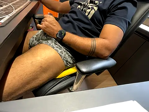 Nil Talreja online show from 10/13/25, 10:04