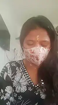 Tamil Sanjana  online show from 02/15/25, 10:55