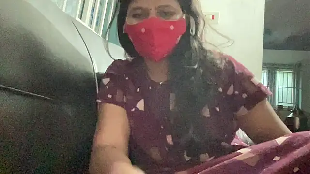 Tamil Sanjana  online show from 02/04/26, 01:33