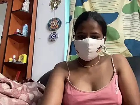 Tamil Sanjana  online show from 05/30/26, 07:16