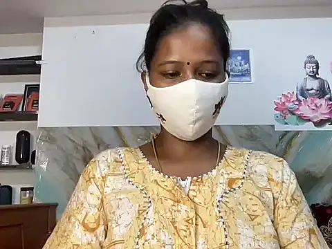 Tamil Sanjana  online show from 05/31/26, 07:04