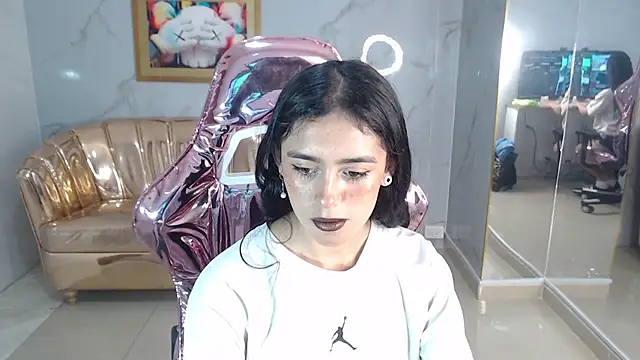 Snapshot of honey_torres_sub chatting on 01/29/25, 01:17 honey torres sub online show from 01/29/25, 01:17