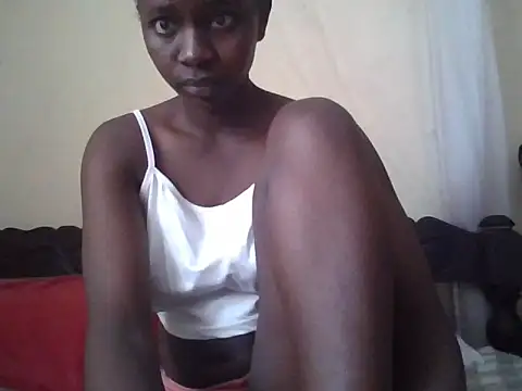 Snapshot of Missbella25 chatting on 10/20/25, 06:03 Missbella25 online show from 10/20/25, 06:03