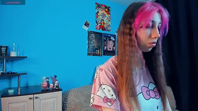 Snapshot of _Mindy_ chatting on 02/23/25, 02:07 Mindy online show from 02/23/25, 02:07