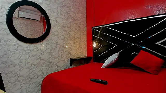 Snapshot of SEXY_HOTTIE__ chatting on 01/07/25, 03:23 SEXY HOTTIE online show from 01/07/25, 03:23