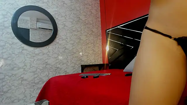 Snapshot of SEXY_HOTTIE__ chatting on 01/23/25, 03:43 SEXY HOTTIE online show from 01/23/25, 03:43