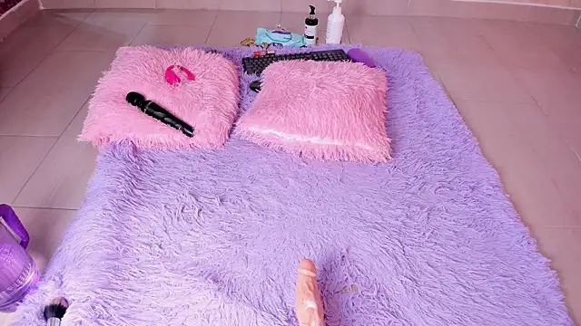 Snapshot of SEXY_HOTTIE__ chatting on 03/18/25, 03:53 SEXY HOTTIE online show from 03/18/25, 03:53