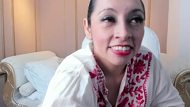 PerlaPreciosa online show from 10/09/25, 03:59