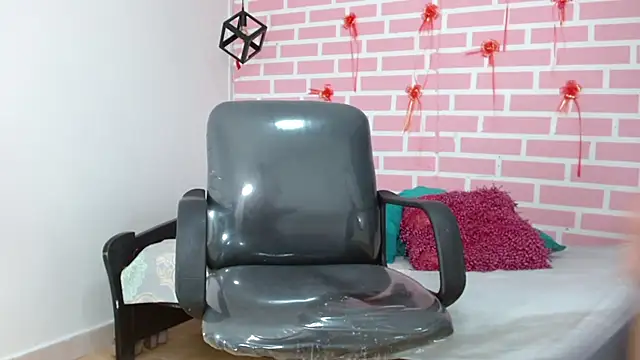 dani-lue online show from 02/20/25, 12:15