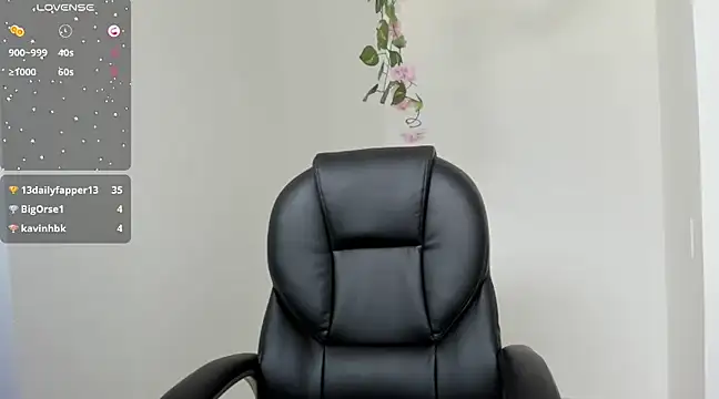 Ninna--1 online show from 02/14/25, 08:48