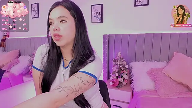 vanesa moon   online show from 11/27/25, 11:40