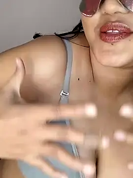 Riya Stream01 online show from 01/19/25, 11:10