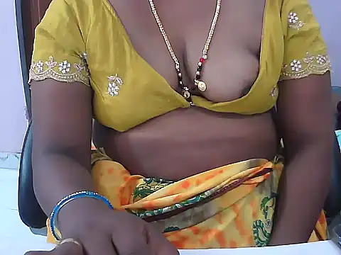 Snapshot of telugu_indhu_0001 chatting on 06/28/26, 02:01 telugu indhu 0001 online show from 06/28/26, 02:01