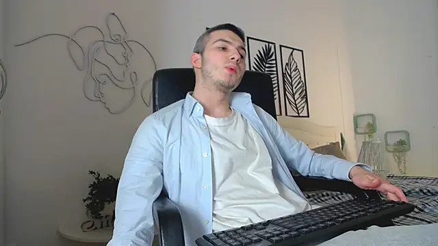 Snapshot of Devin_Jay chatting on 01/28/25, 07:53 Devin Jay online show from 01/28/25, 07:53