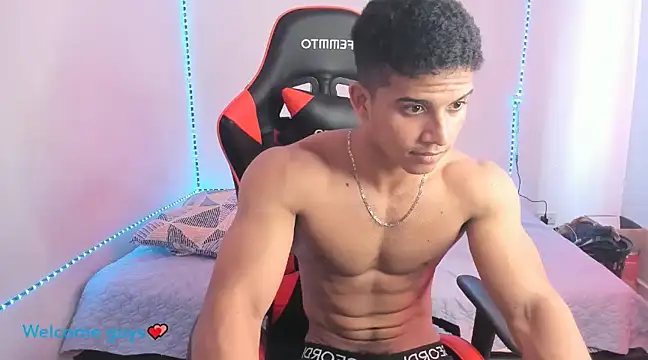 oliver thompsson7 online show from 12/19/24, 04:57