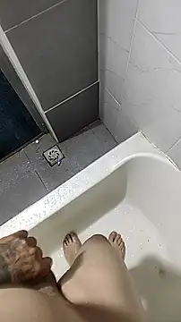 DTuannHallT online show from 04/10/26, 12:10