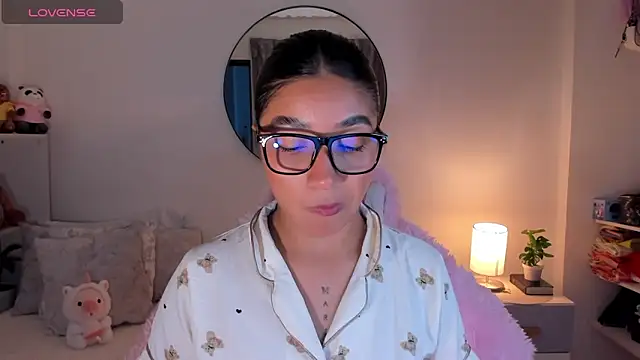 martina roldam online show from 03/07/25, 01:42