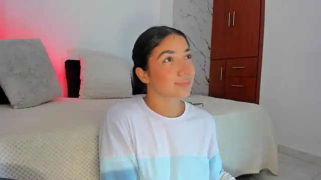 Snapshot of martina_roldam chatting on 06/17/26, 12:57 martina roldam online show from 06/17/26, 12:57