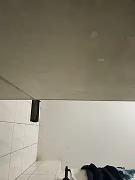 GildanK18 online show from 10/25/25, 02:56