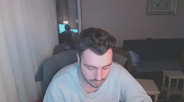 handsomeee04 online show from 03/12/25, 11:01