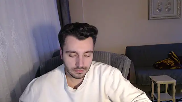 handsomeee04 online show from 11/29/25, 10:35