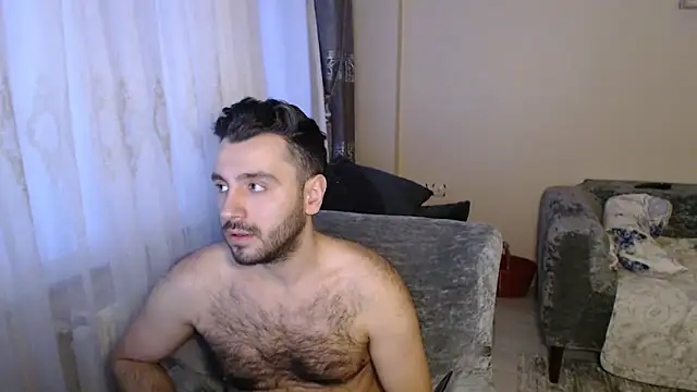 Snapshot of handsomeee04 chatting on 05/03/26, 05:08 handsomeee04 online show from 05/03/26, 05:08