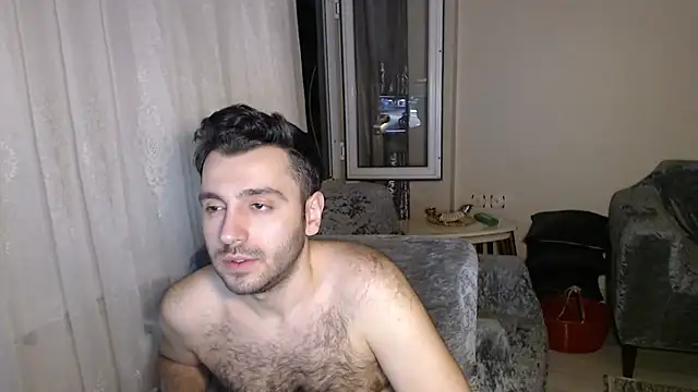 Snapshot of handsomeee04 chatting on 05/11/26, 11:24 handsomeee04 online show from 05/11/26, 11:24