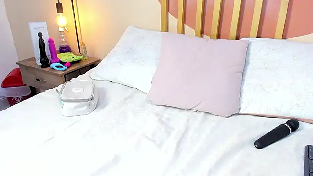 Nicole Angels  online show from 01/16/26, 07:51