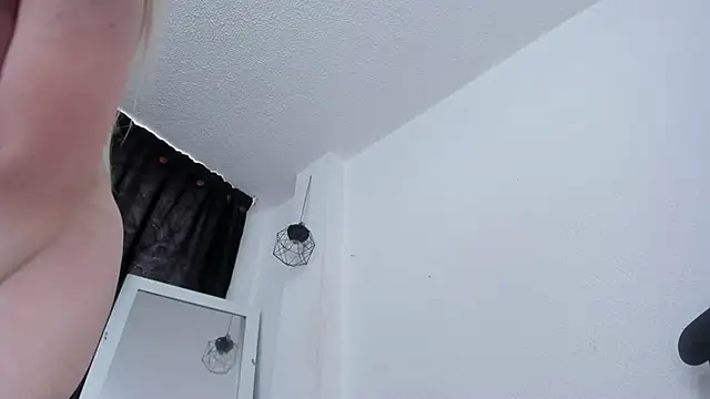 Snapshot of marianneloveee chatting on 01/24/25, 05:53 marianneloveee online show from 01/24/25, 05:53