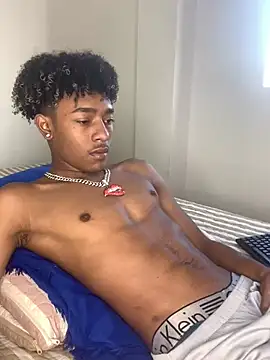 Boy cock18 online show from 01/04/25, 10:13