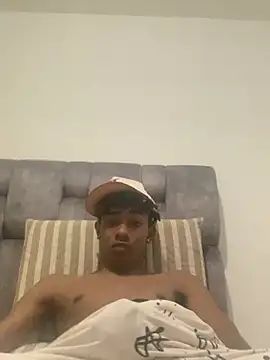 Boy cock18 online show from 02/21/25, 01:00